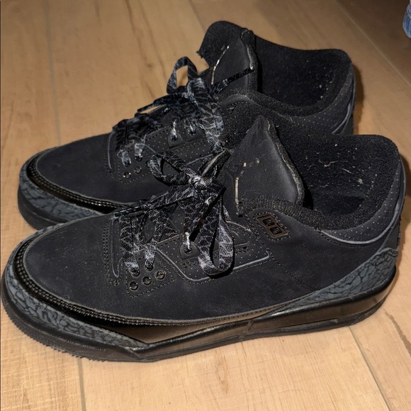 Nike Kids Black Sneakers - Picture 2 of 4